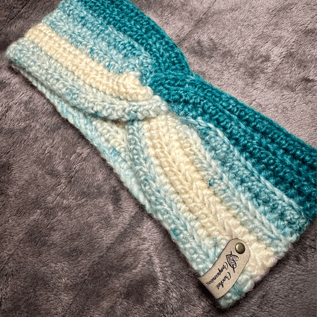 Turquoise - Cream