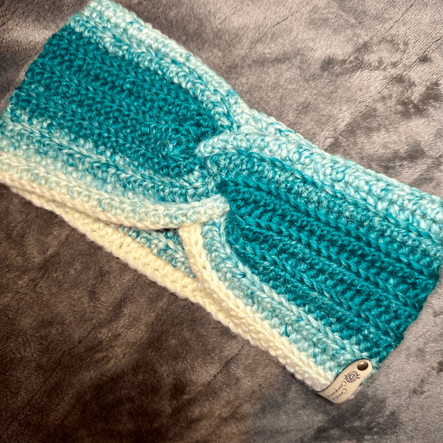 Turquoise - Cream