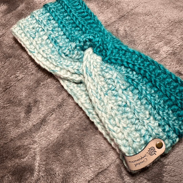 Turquoise - Cream