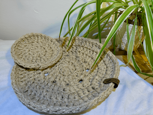 Trivet and coasters set 